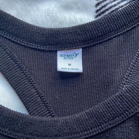 Tanktop - Picture 2 of 3